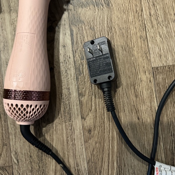 Lange Pink and Black Hair Styling Brush main image 4
